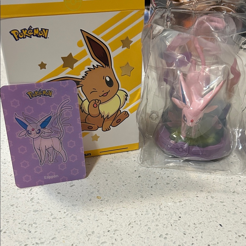 Pokemon Espeon Figure